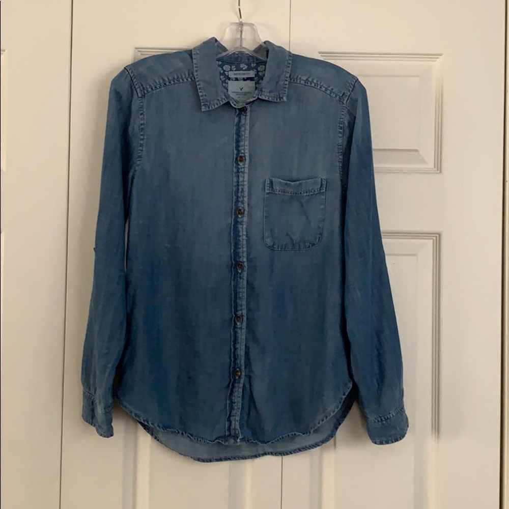 American Eagle Boyfriend Fit Button Down Shirt